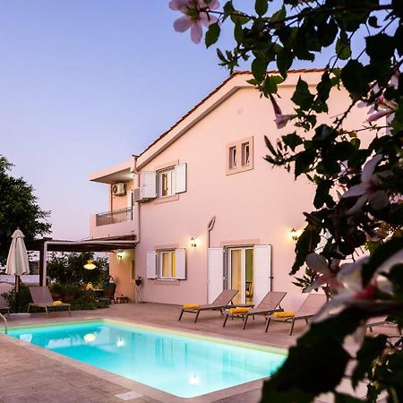Carpe Diem-Luxury Villa With Private Pool Agia Paraskevi  Bagian luar foto