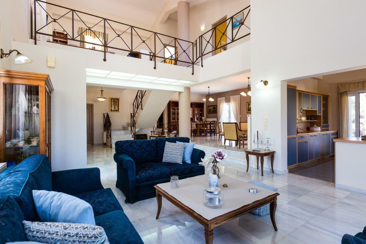 Carpe Diem-Luxury Villa With Private Pool Agia Paraskevi  Bagian luar foto