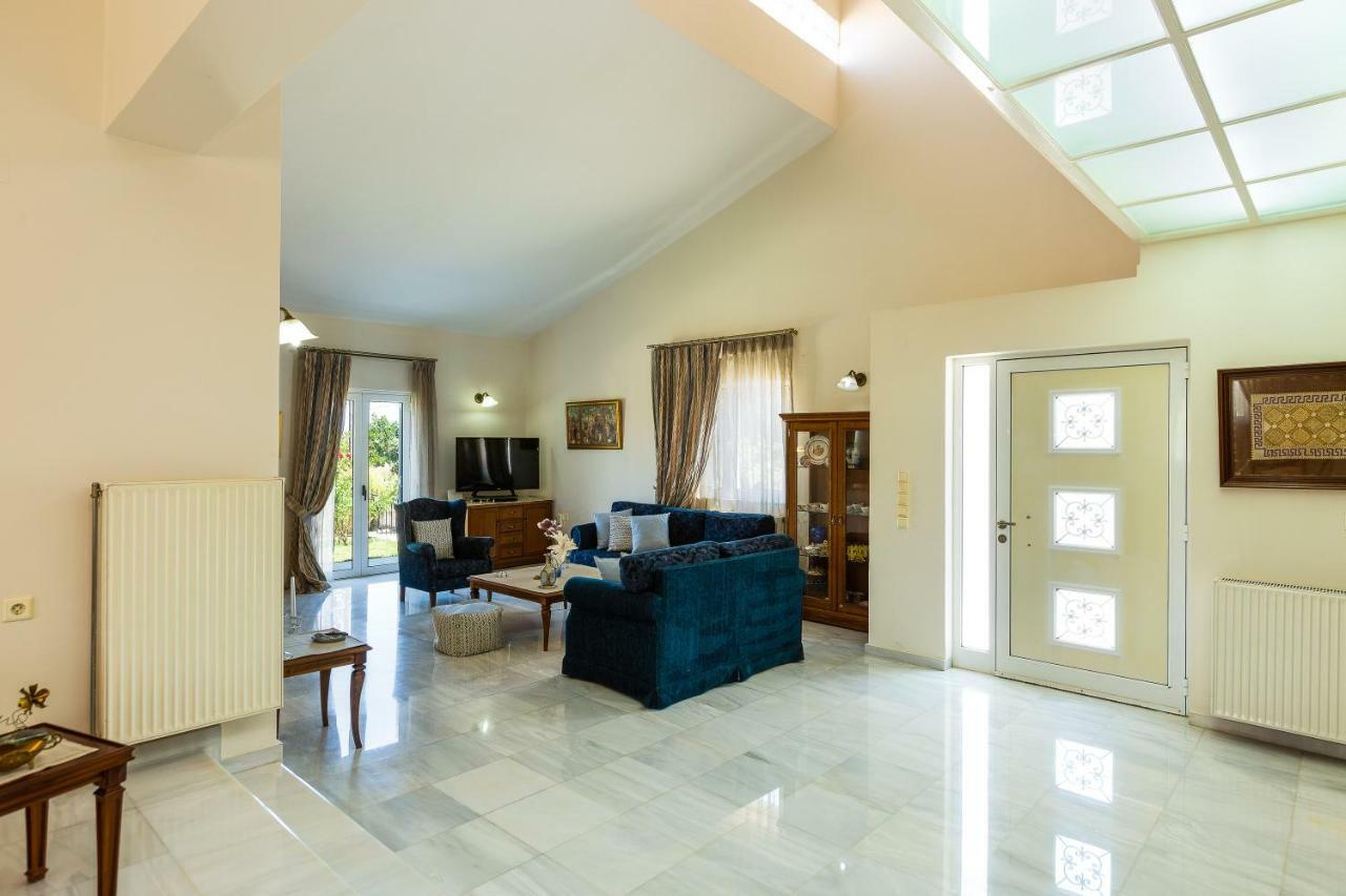 Carpe Diem-Luxury Villa With Private Pool Agia Paraskevi  Bagian luar foto
